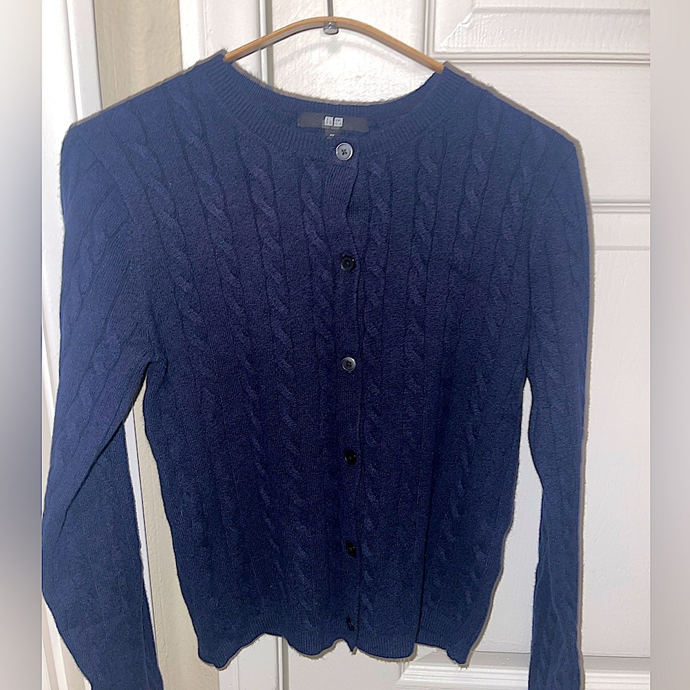 Uniqlo blue cable knit sweater